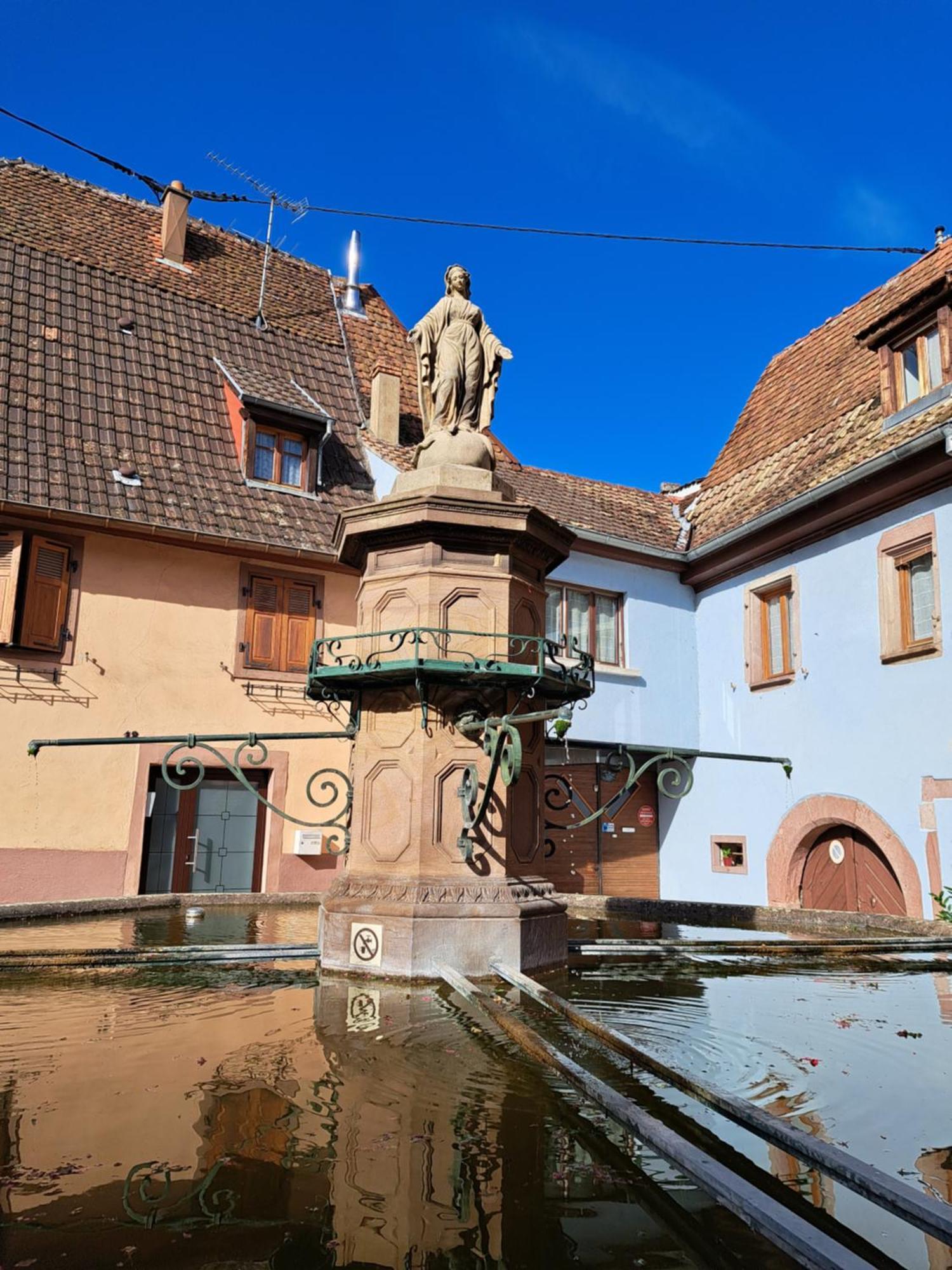 Grand Gite Dans Maison Alsacienne Historique Gueberschwihr Zewnętrze zdjęcie